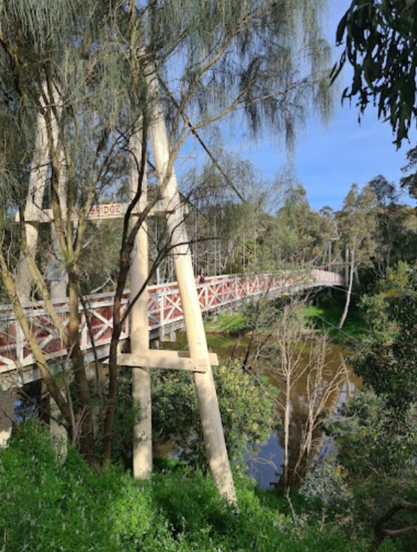 02-001.jpg